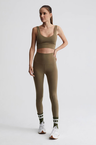 ACTIVE WEAR